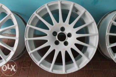 200340303_2_644x461_prodam-diski-oz-r17-superturismo-gt-race-5-100-8jxr17-et35-fotografii_rev001.jpg (32.23 КБ) Просмотров: 876 200340303_2_644x461_prodam-diski-oz-r17-superturismo-gt-race-5-100-8jxr17-et35-fotografii_rev001.jpg